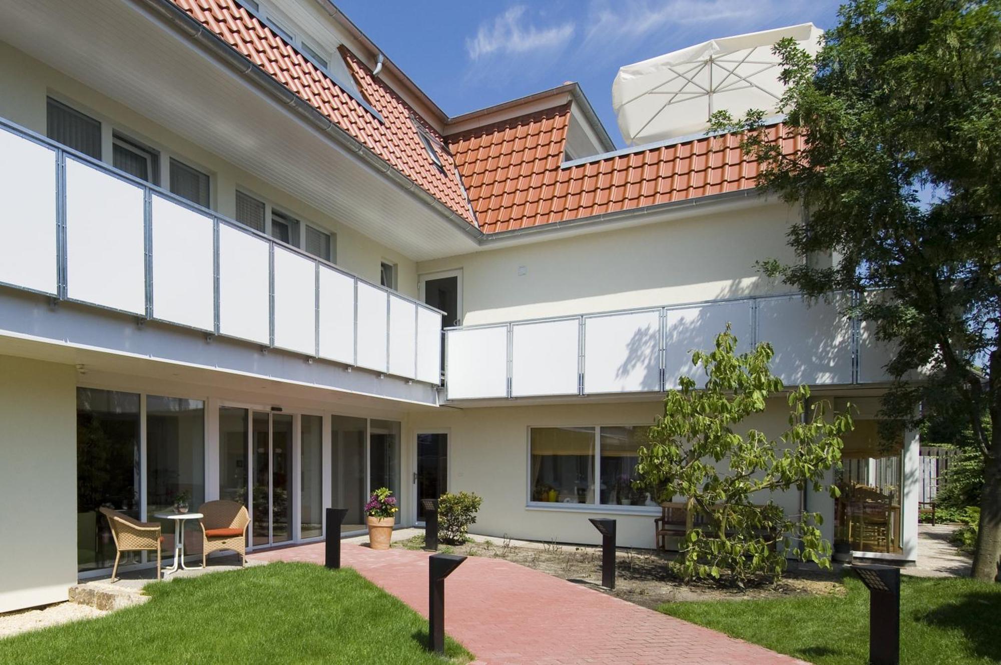 Hotel Petersen Bad Zwischenahn Exterior foto